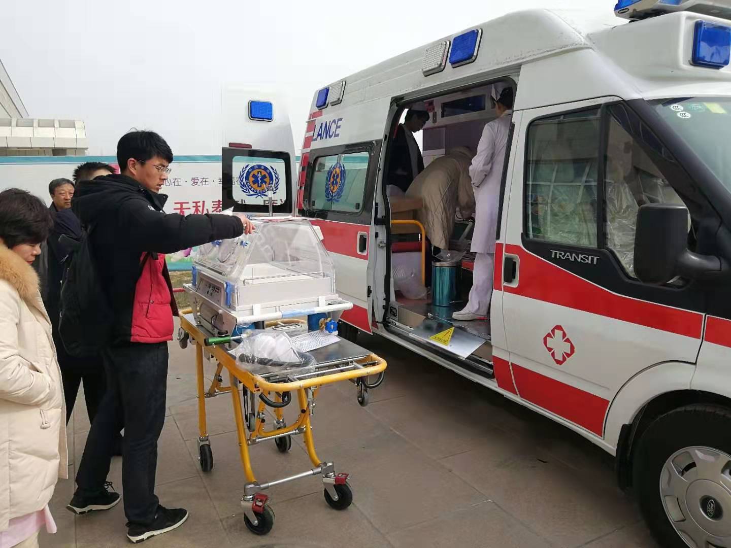 罗山县救护车转院